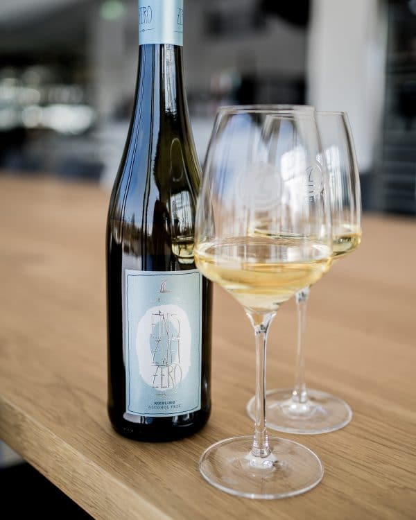 EINS ZWEI ZERO 750ml Riesling DUO Pack 1+1 alcohol free wine - Image 3
