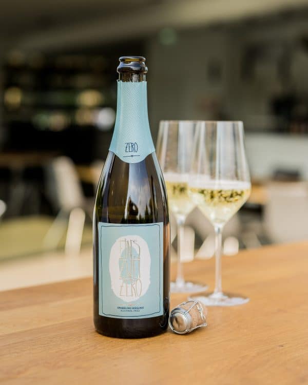 EINS ZWEI ZERO 750ml Riesling DUO Pack 1+1 alcohol free wine - Image 5